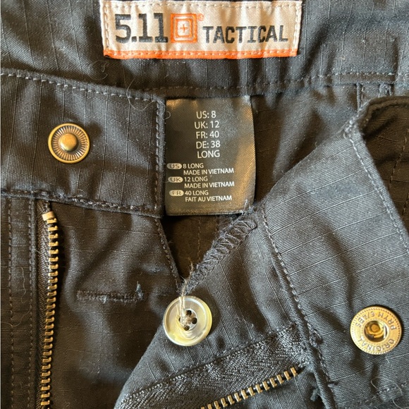 Women’s Tactical Pants - Picture 2 of 5